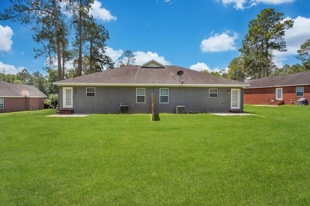 Charming Gray Home- 5 Mins From Gsu! Statesboro Exterior foto