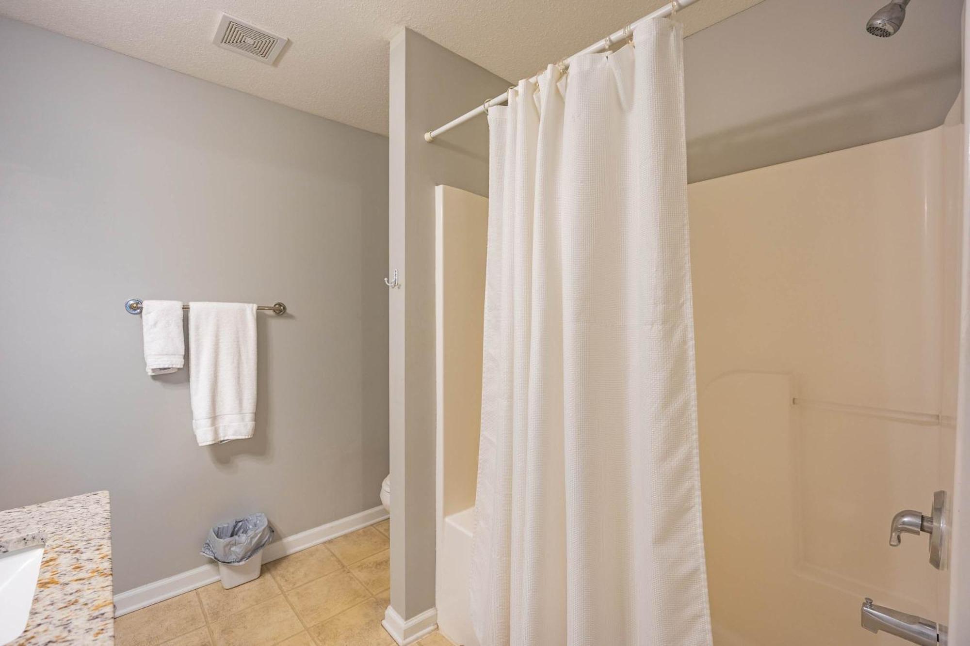 Charming Gray Home- 5 Mins From Gsu! Statesboro Exterior foto