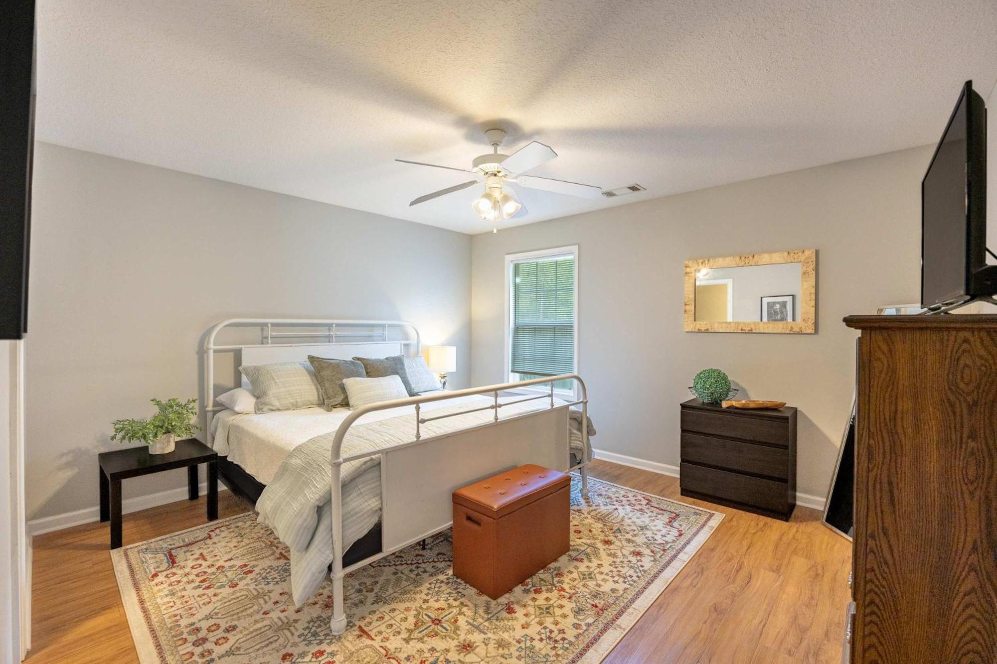 Charming Gray Home- 5 Mins From Gsu! Statesboro Exterior foto